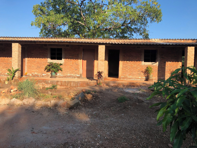 Exterior 2, Mpala Guest & Adventure Farm, Hwange