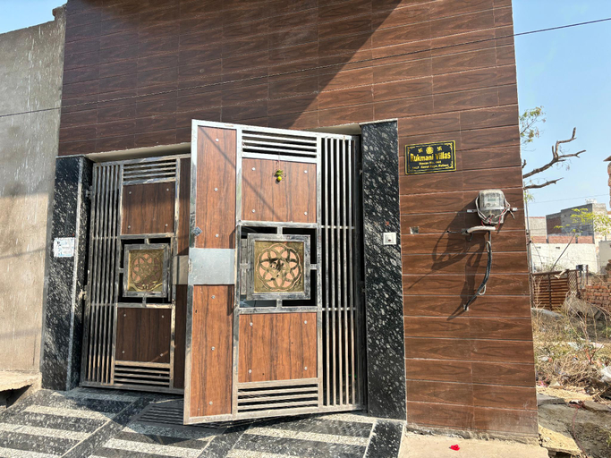 Others 5, Rukmani Villas, Mathura