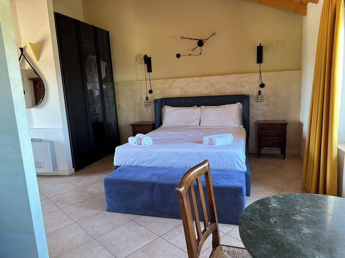Bedroom 5, Casaliva, Verona