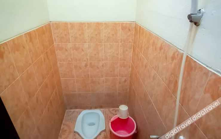 Bathroom 5, The Winner Hotel, Pemalang