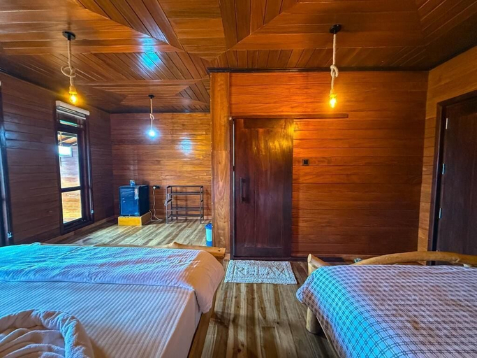 Room 4, Wooden Dream Ella, Ella