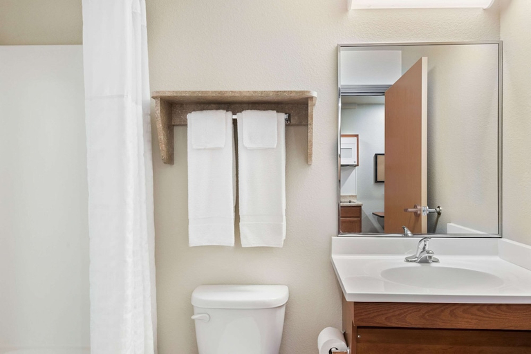 Bathroom 4, WoodSpring Suites Chattanooga, Hamilton