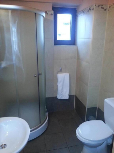 Bathroom 4, Hanul Bran, Bran