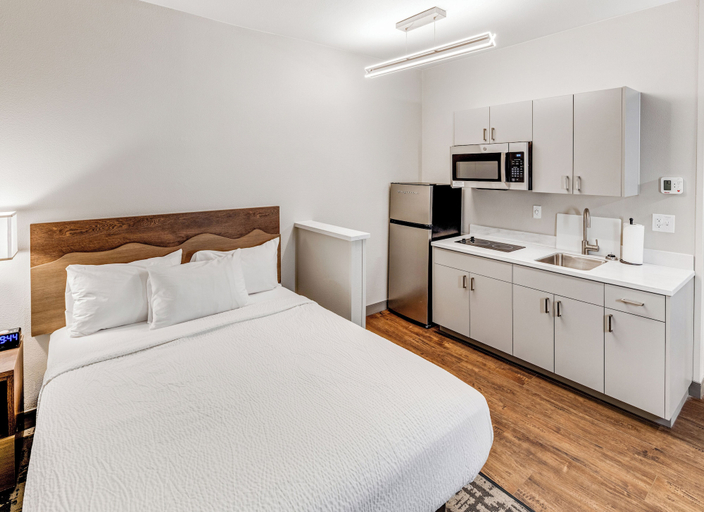 Room 5, Aspen Suites Hotel Anchorage Downtown, Anchorage
