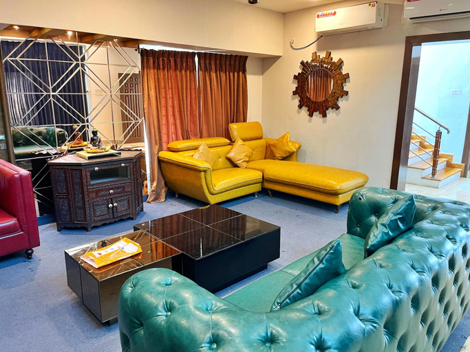 Living area 4, The Charlie Suites, Kancheepuram