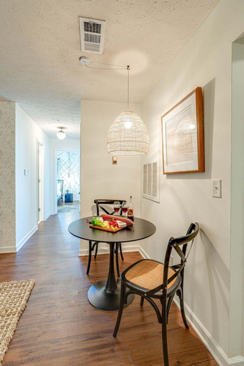 Interior 5, Nashville - 1808 State St #208, Davidson