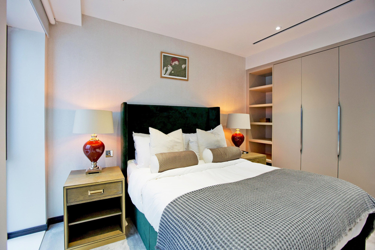 Bedroom 2, 2-bed Superior Apt 208, London