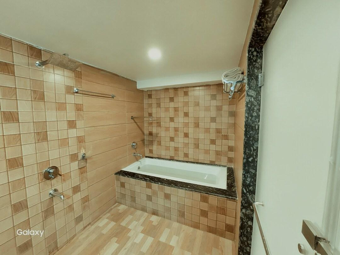 Bathroom, Hotel Park Point , Purba Medinipur