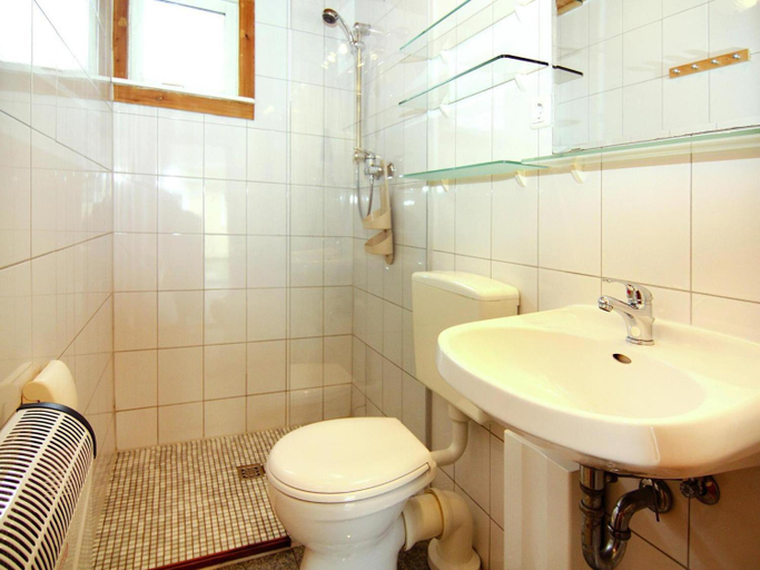 Bathroom 4, Ferienpark Markgrafenheide, Rostock