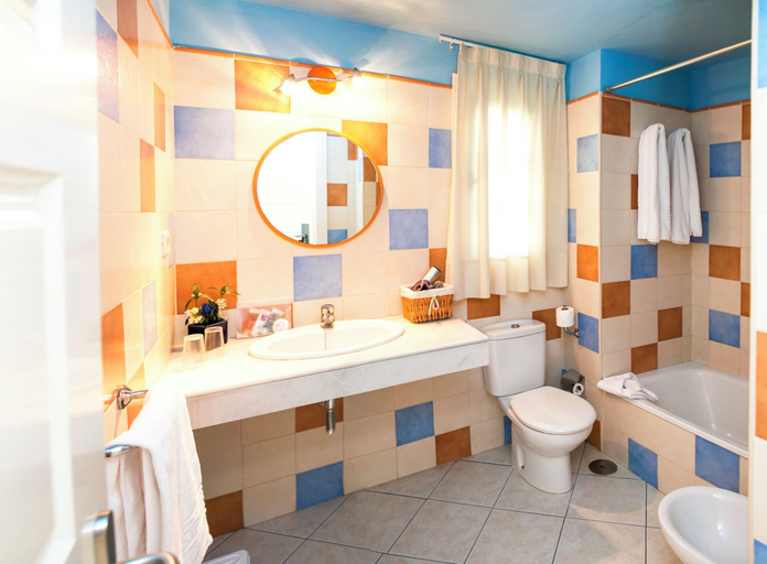 Bathroom 4, Apartamentos LIVVO Puerto de Mogán, Las Palmas