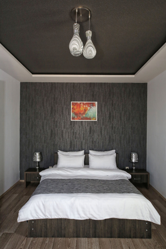 Others 2, Hotel Continental, Tskaltubo