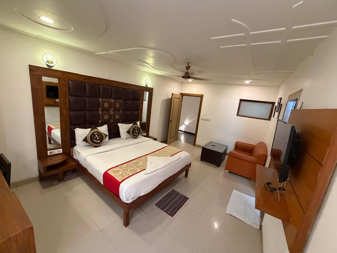 Bedroom 5, Hotel Ambrosia Delhi Airport, Delhi