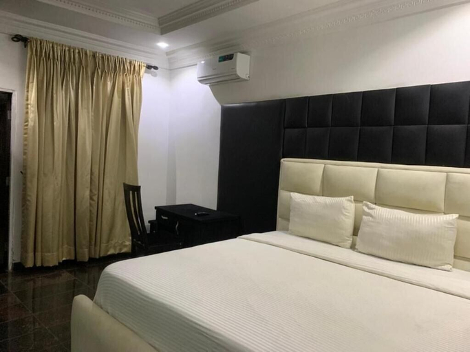 Room 5, Nestvier apartment, AbujaMun