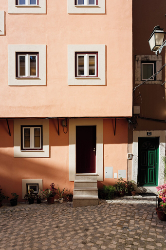Front of property 4, Graça Gate | Mouraria Duplex, Lisbon