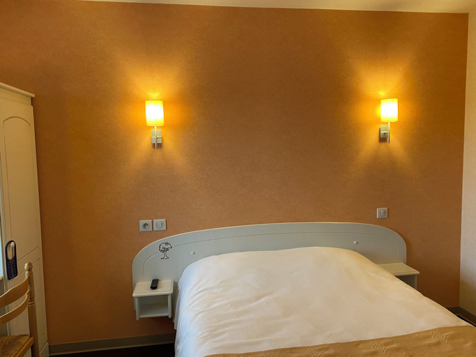 Bedroom 4, Natur'Hôtel, Dordogne