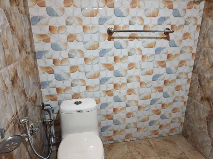 Bathroom 5, Townhouse Ludhiana Railway Junction Formerly RK Residency, Ludhiana