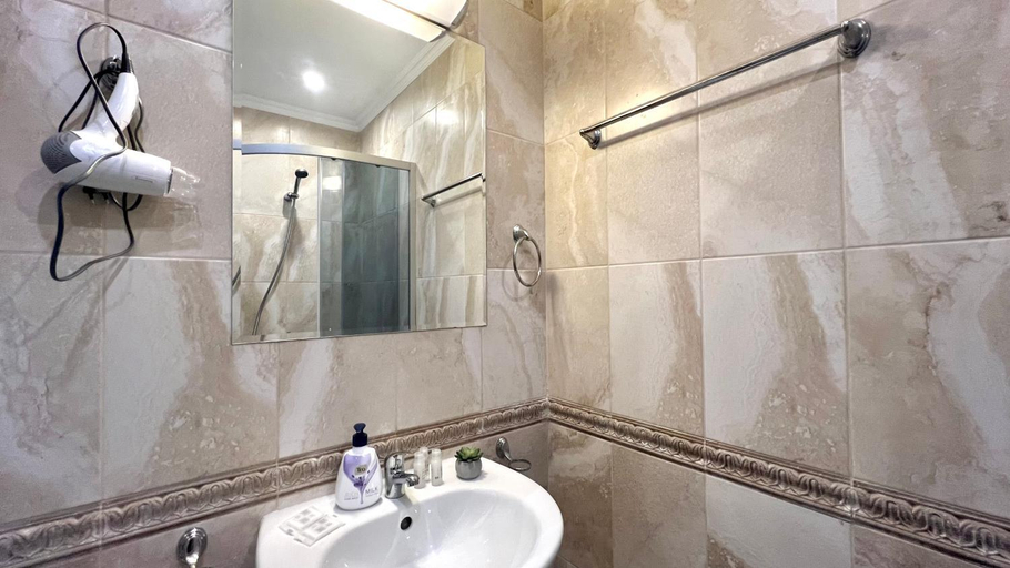 Bathroom 4, Bratanov Sveti Vlas Apartments, Nesebar