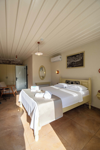 Room 2, Nur Hanım Suites, Ayvalık