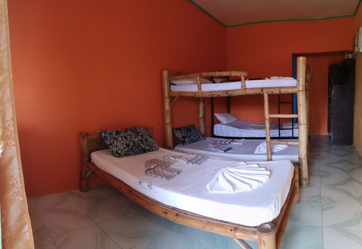 Bedroom 2, Guanna's Place Room and Resto Bar, Daanbantayan
