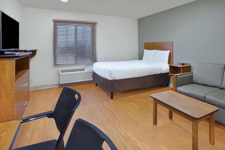 Bedroom 3, WoodSpring Suites Chattanooga, Hamilton