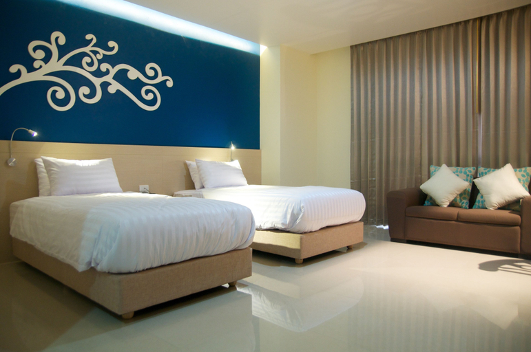 Bedroom 2, Jolly Suites Petkasem, Krathum Baen