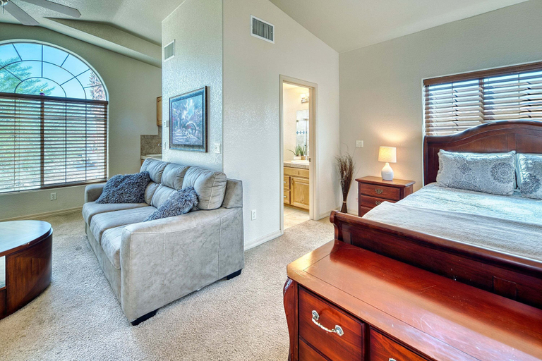 Interior 4, Chillin at Chip, Mohave