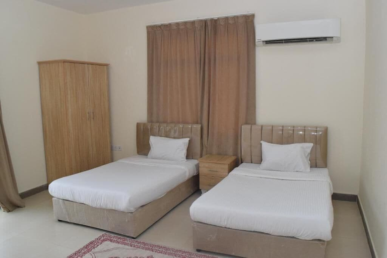 Room 2, Aknan 01 - Center Market, Salalah
