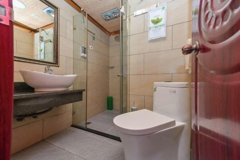 Bathroom, Quxian Century Sunshine Hotel-The West Hotel, Dazhou