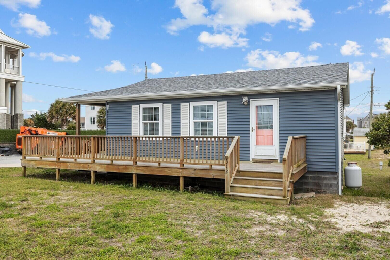 Exterior 4, The Saltbox 2 Bedroom Home, Carteret