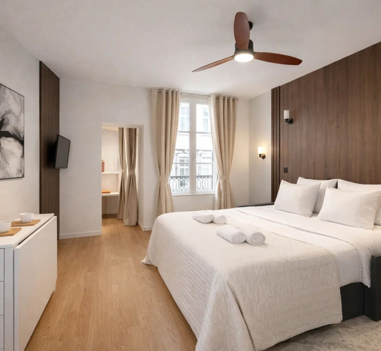 Bedroom 2, 1608 Saint-Honoré, Paris