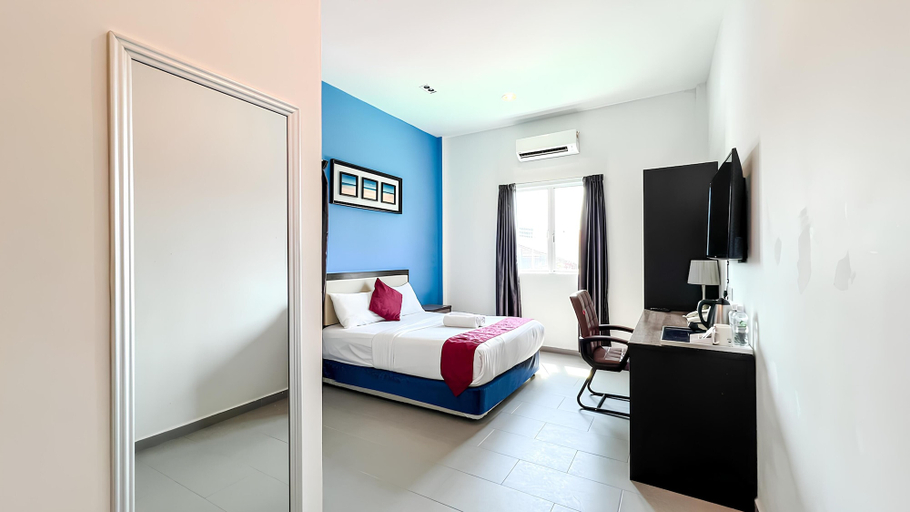 Bedroom 3, Royal Agate Beach Resort, Langkawi