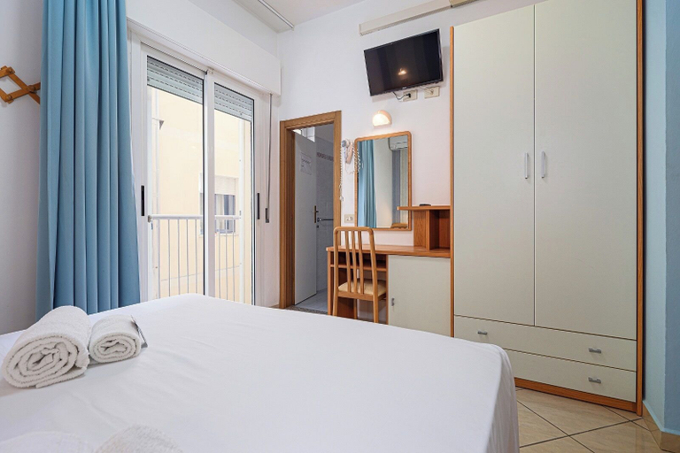 Bedroom 3, Hotel Blue Ribbon, Rimini