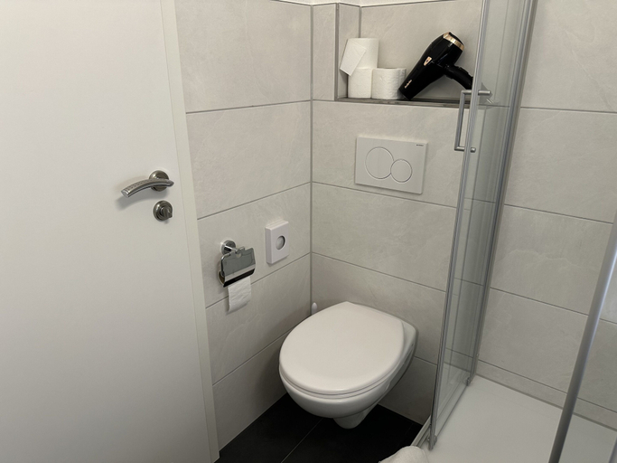 Bathroom 4, Gästehaus Elzblick, Ortenaukreis