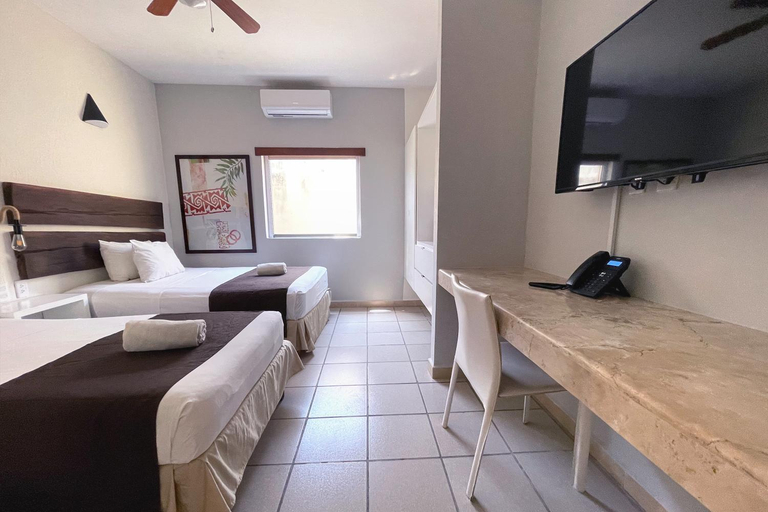 Bedroom 3, Days Inn by Wyndham Playa del Carmen, Cozumel