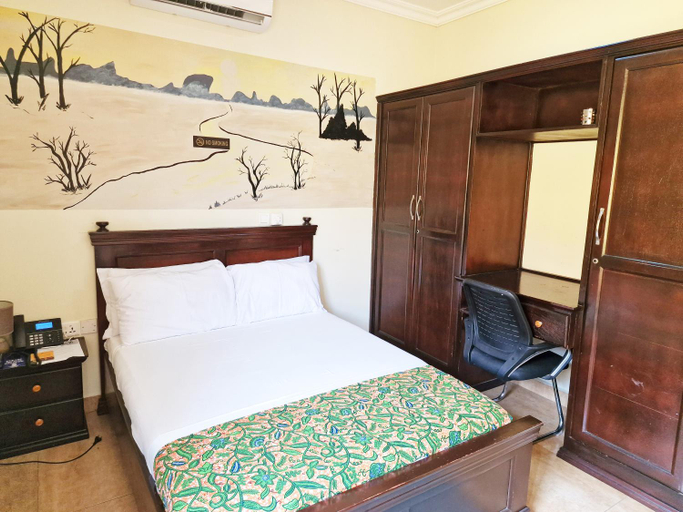 Bedroom 2, Cactus Creek Ghana Hotel, Akwapim South