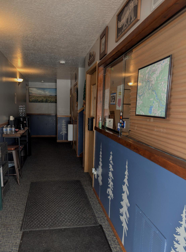 Public Area 2, The Hibernation Station, Kenai Peninsula