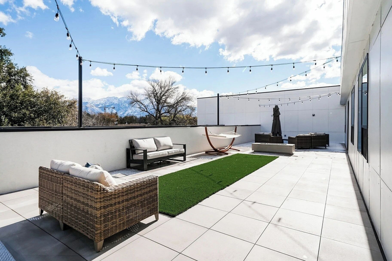Public Area, Landing Apartments Salt Lake City, Salt Lake