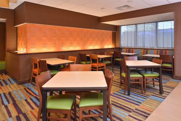 Food & Drinks 5, Fairfield Inn & Suites by Marriott Farmington, San Juan