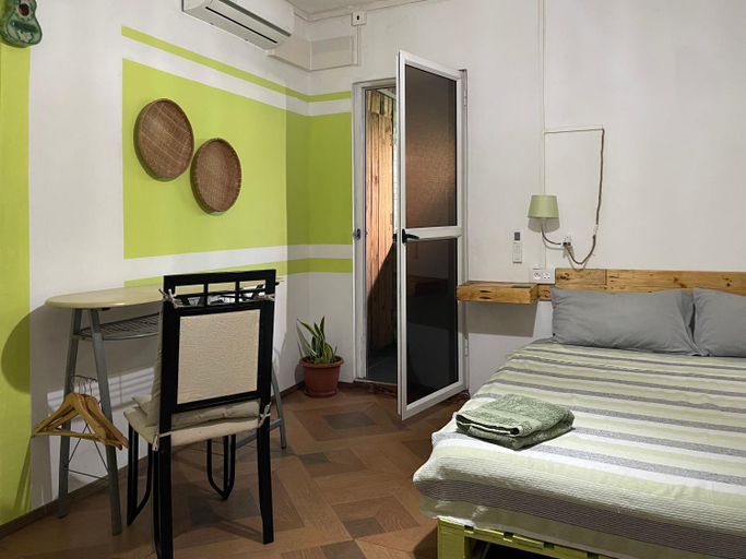 Bedroom 5, Kowlessur Residence