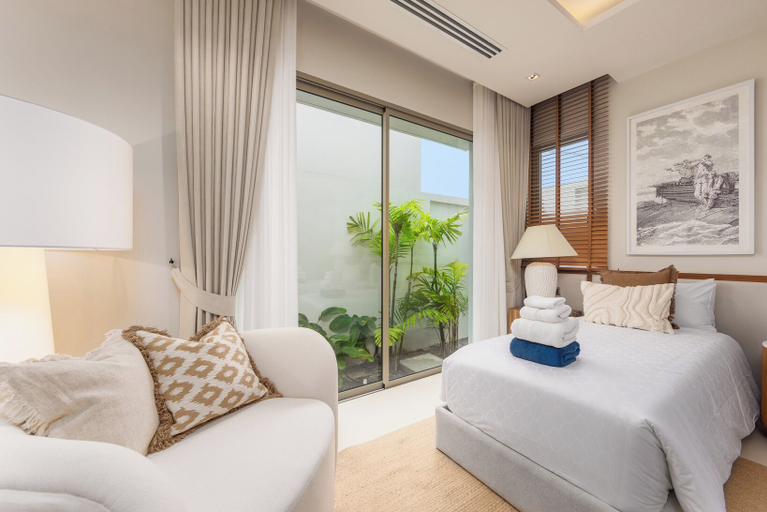 View from room 5, Luxury 4BR Pool Villa Botanica Prestige, Pulau Phuket