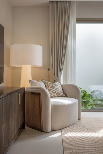 Living area 2, Luxury 4BR Pool Villa Botanica Prestige, Pulau Phuket