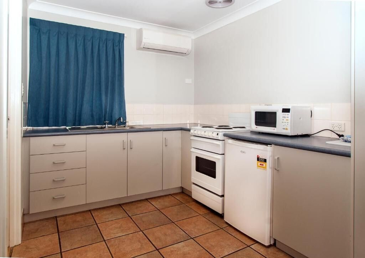 Others 5, Jefferys Motel, Toowoomba - South-East