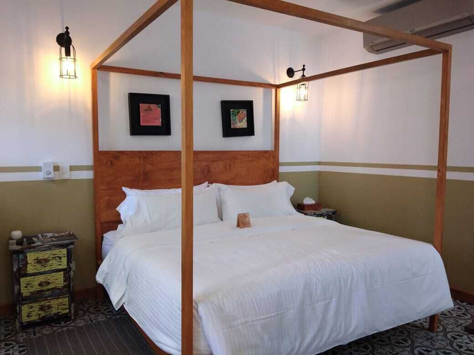 Others 2, Clandestino Hotel & Spa Pila Seca, Allende