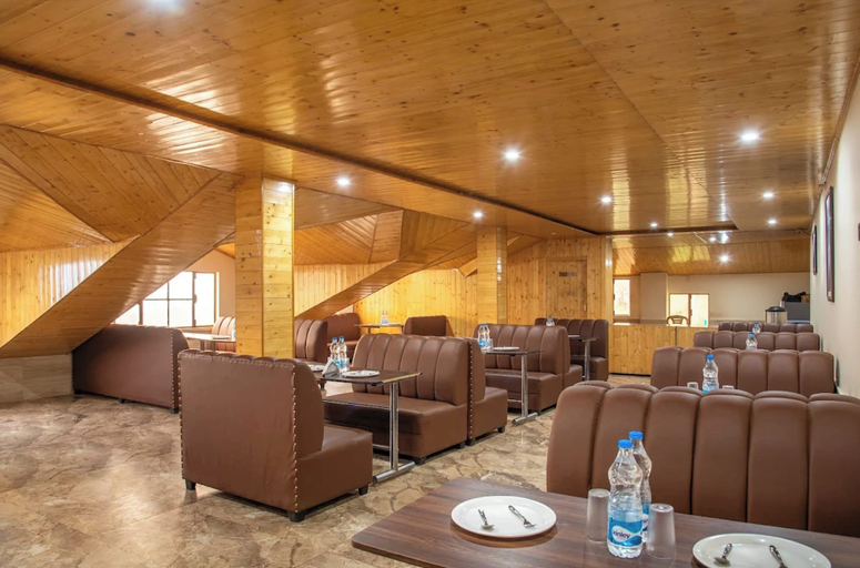 Restaurant, Hotel Nature Grand, Shimla