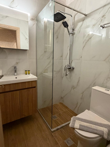 Bathroom 3, Mark Hotel, Crete