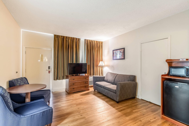 Others 5, Econo Lodge Lake City-North, Columbia