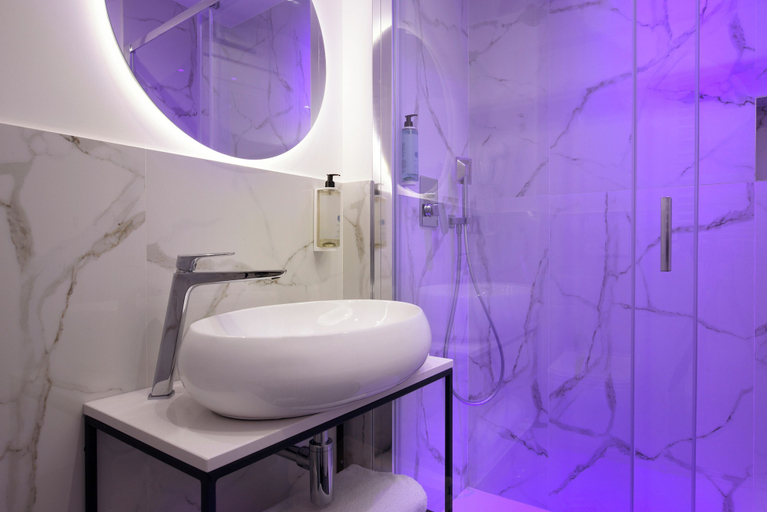 Bathroom 4, Hotel Patria, Rome