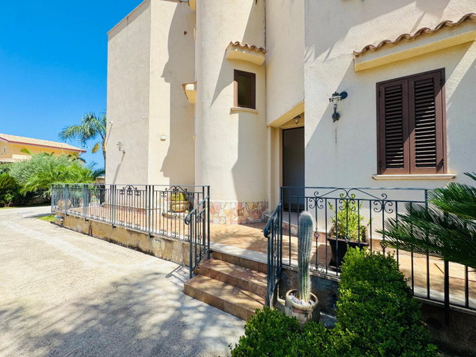 Exterior & Views, La Cinisara Apartments, Palermo