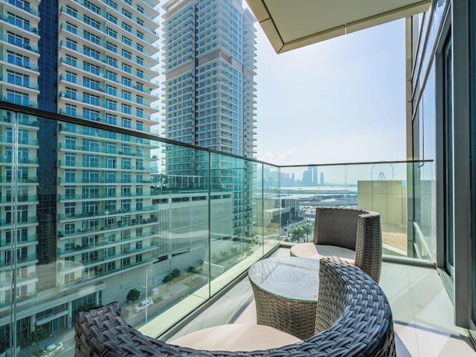 Property grounds 3, Stylish 1BR with Private Beach Access, Dubai