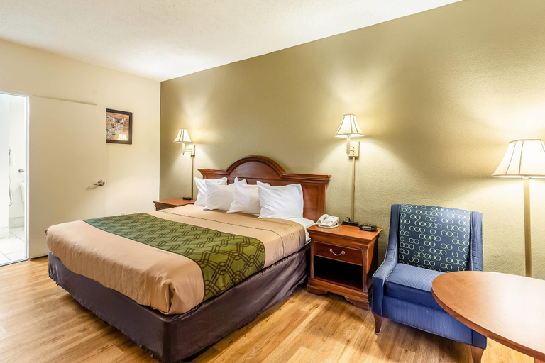 Bedroom 3, Econo Lodge Lake City-North, Columbia